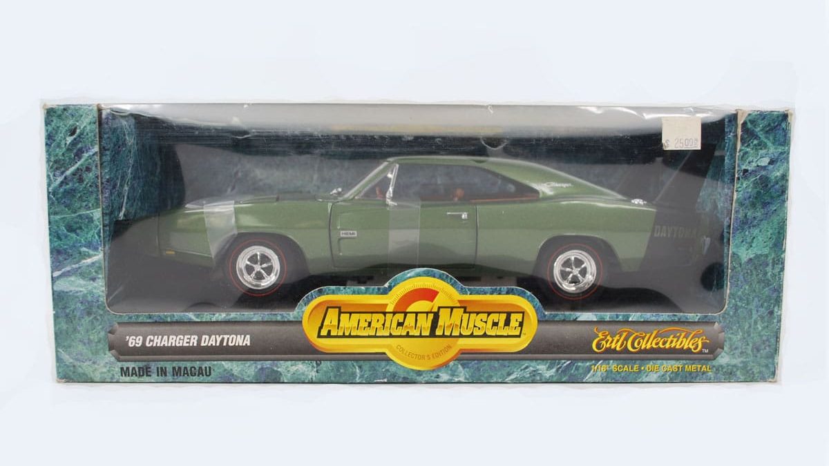 1969 Dodge Daytona Charger 1/18 Scale Diecast Model Car By ERTL