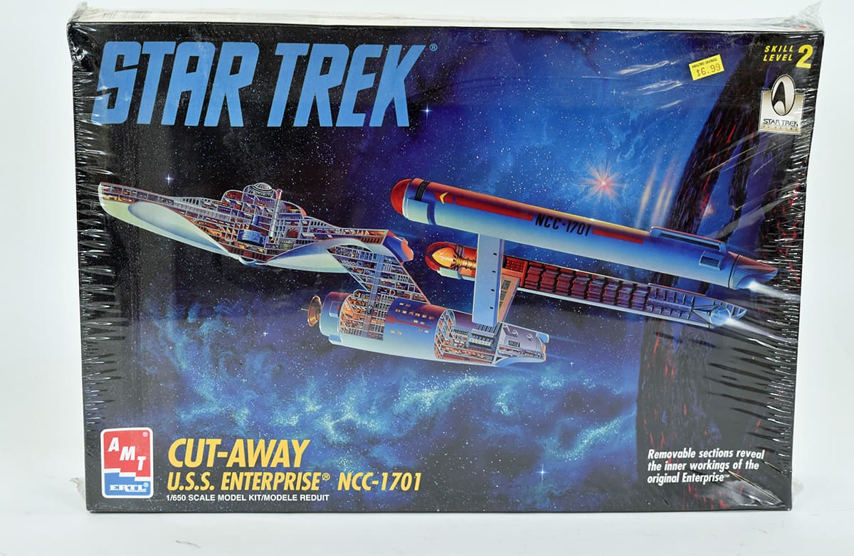 Star Trek USS Enterprise NCC-1701 Cut-Away Model 1/650 Scale