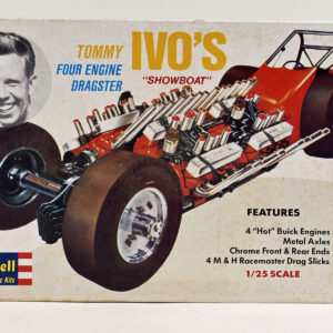 Revell Tommy Ivo 4 engine dragster 1