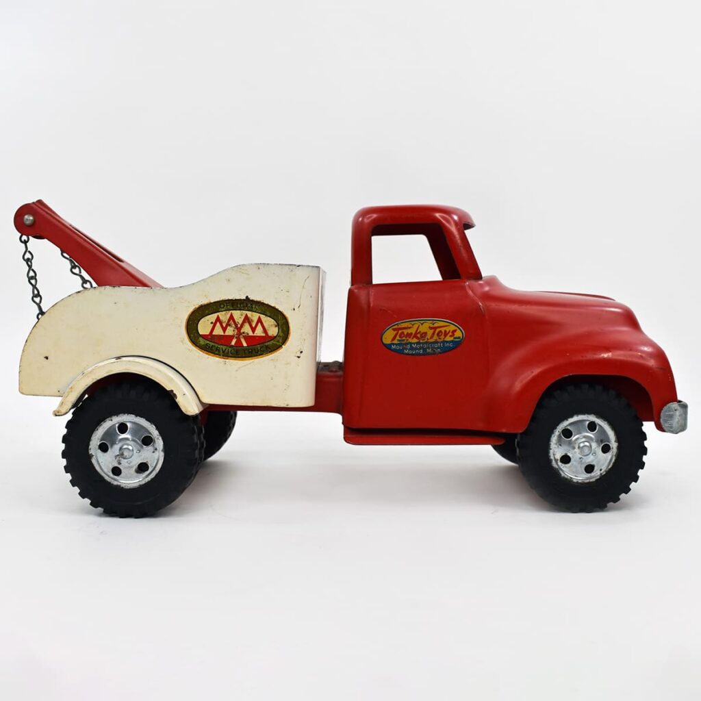 Tonka wrecker store tow truck