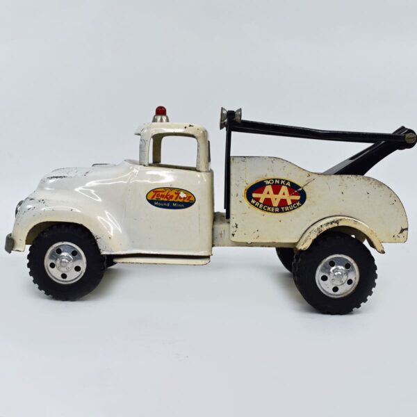 1950s Tonka AA Wrecker Tow Truck